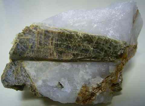 Clinozoisite